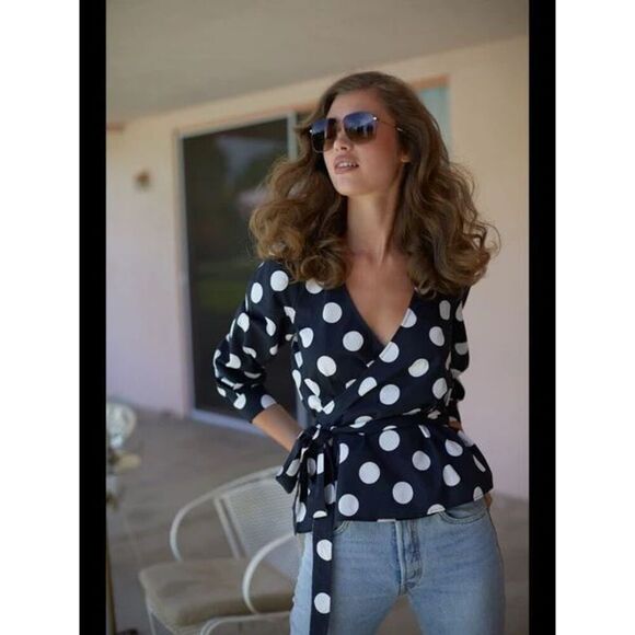 ✨Selkie Polka Dot Wrap Sz Large Blouse✨ - Picture 1 of 7